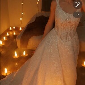 Elegant Lace Wedding Dress